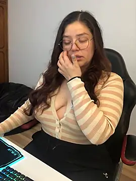 kayortiiz online show from April 10, 2026, 1:01 am