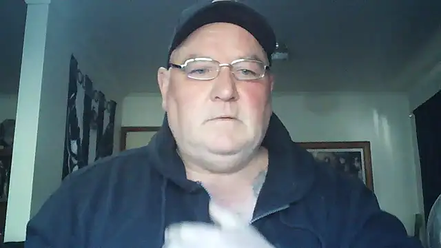 HOTANAL online show from November 5, 2025, 10:02 pm