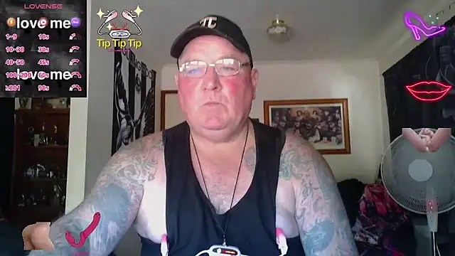 Snapshot of HOTANAL chatting on February 16, 2026, 1:26 am HOTANAL online show from February 16, 2026, 1:26 am