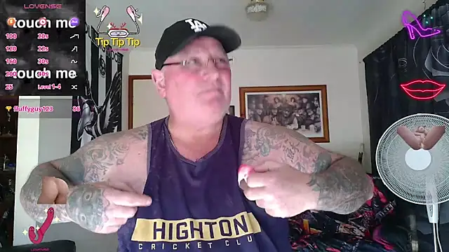 Snapshot of HOTANAL chatting on February 20, 2026, 6:26 am HOTANAL online show from February 20, 2026, 6:26 am