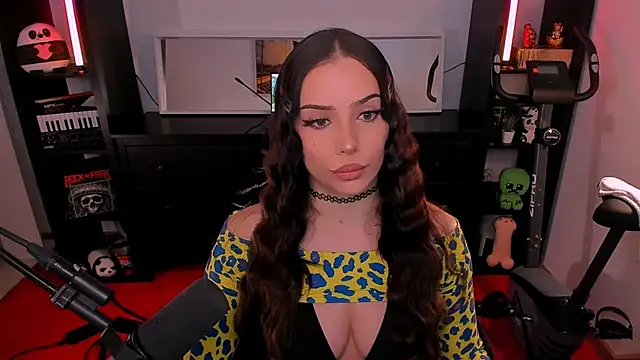 SofiRusselle online show from January 8, 2026, 6:25 pm