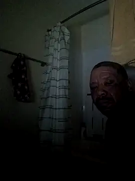 yellowwetfox online show from February 24, 2026, 2:51 pm