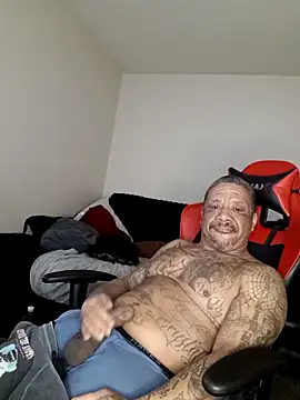 yellowwetfox online show from February 17, 2026, 2:36 pm