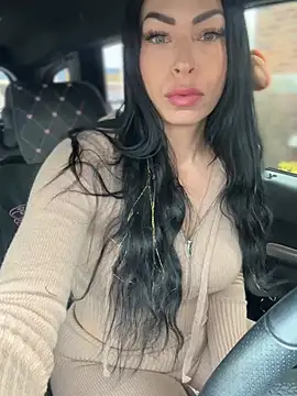 annablisss online show from January 13, 2026, 2:32 pm