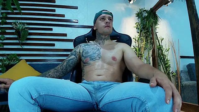 Snapshot of Joeysexx2 chatting on October 18, 2025, 4:47 am Joeysexx2 online show from October 18, 2025, 4:47 am