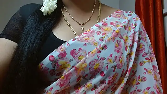 Snapshot of tamilharini chatting on September 22, 2025, 4:40 am tamilharini online show from September 22, 2025, 4:40 am