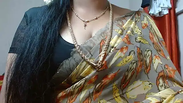 Snapshot of tamilharini chatting on September 17, 2025, 5:31 am tamilharini online show from September 17, 2025, 5:31 am