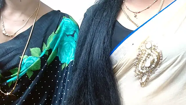 Snapshot of tamilharini chatting on October 10, 2025, 5:19 am tamilharini online show from October 10, 2025, 5:19 am