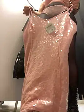 Snapshot of CrazzyChicks chatting on February 16, 2025, 7:26 am CrazzyChicks online show from February 16, 2025, 7:26 am