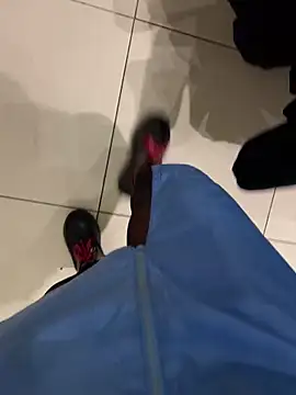 Snapshot of CrazzyChicks chatting on September 21, 2025, 7:02 am CrazzyChicks online show from September 21, 2025, 7:02 am