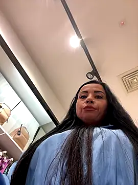 Snapshot of CrazzyChicks chatting on September 24, 2025, 7:04 am CrazzyChicks online show from September 24, 2025, 7:04 am