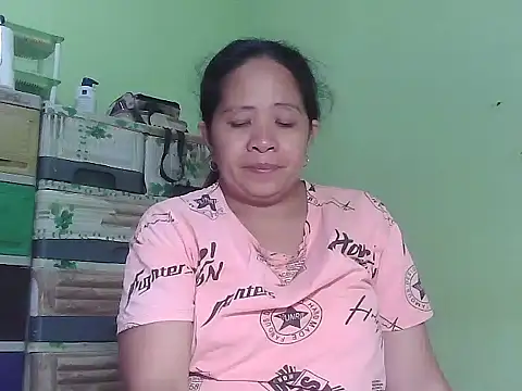 sweetlady pinay online show from April 17, 2026, 11:35 am