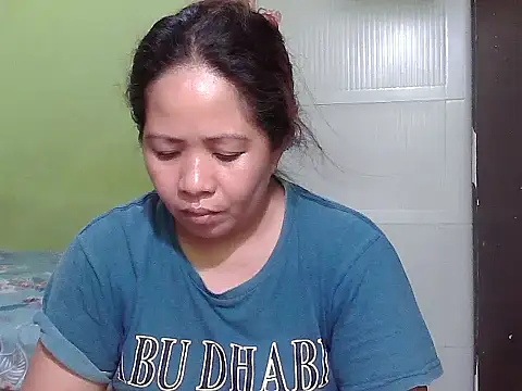 Snapshot of sweetlady_pinay chatting on October 29, 2025, 9:30 am sweetlady pinay online show from October 29, 2025, 9:30 am