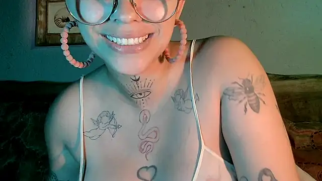 Lilmuh  online show from February 25, 2025, 11:26 pm