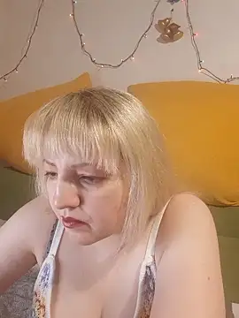 stefanyharper16 online show from January 14, 2026, 11:52 pm