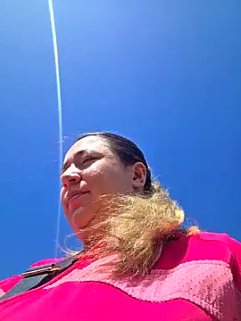 isabella rossse online show from March 17, 2026, 11:13 am