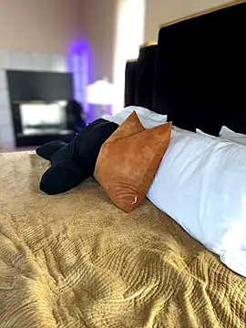 Snapshot of KarissaChantelle chatting on September 29, 2025, 4:01 pm KarissaChantelle online show from September 29, 2025, 4:01 pm