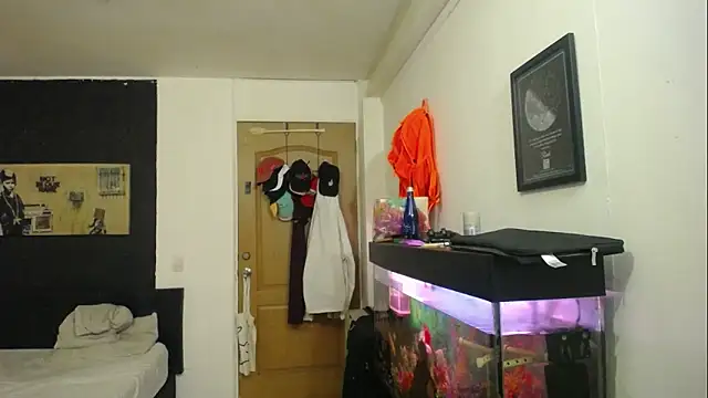 Snapshot of romeolovedark chatting on March 22, 2025, 2:27 am romeolovedark online show from March 22, 2025, 2:27 am