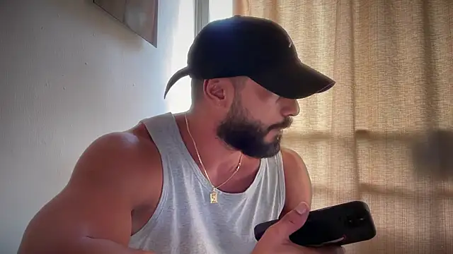 romeolovedark online show from March 31, 2026, 7:49 pm