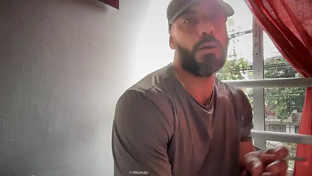 Snapshot of romeolovedark chatting on October 10, 2025, 2:51 pm romeolovedark online show from October 10, 2025, 2:51 pm