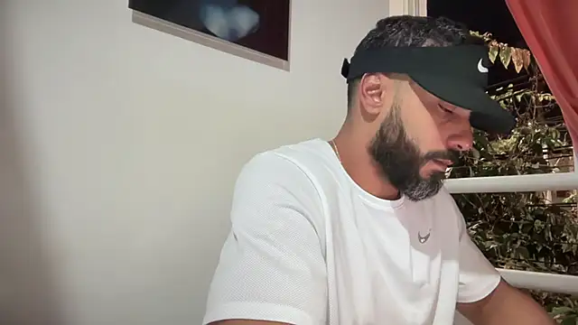 Snapshot of romeolovedark chatting on October 9, 2025, 1:50 am romeolovedark online show from October 9, 2025, 1:50 am