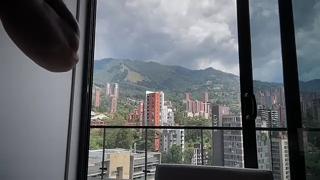 Snapshot of romeolovedark chatting on October 4, 2025, 5:58 pm romeolovedark online show from October 4, 2025, 5:58 pm