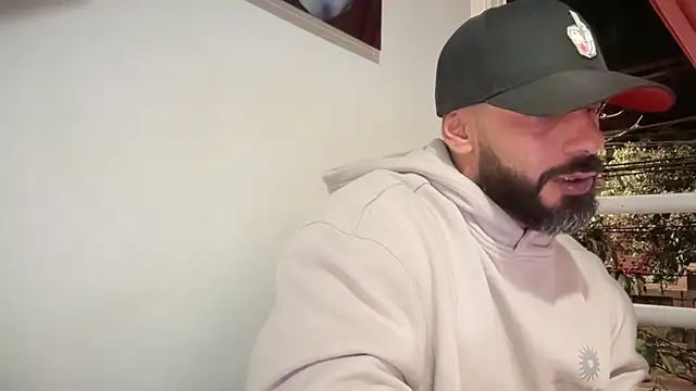 Snapshot of romeolovedark chatting on October 19, 2025, 8:06 am romeolovedark online show from October 19, 2025, 8:06 am