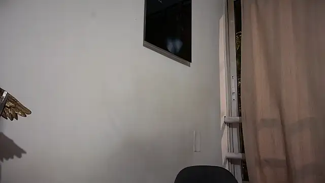 romeolovedark online show from February 27, 2026, 4:56 am