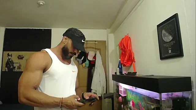 Snapshot of romeolovedark chatting on March 6, 2025, 11:31 pm romeolovedark online show from March 6, 2025, 11:31 pm