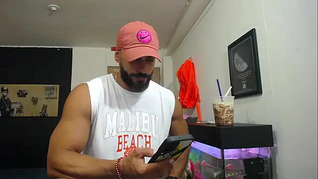 Snapshot of romeolovedark chatting on March 8, 2025, 12:00 am romeolovedark online show from March 8, 2025, 12:00 am