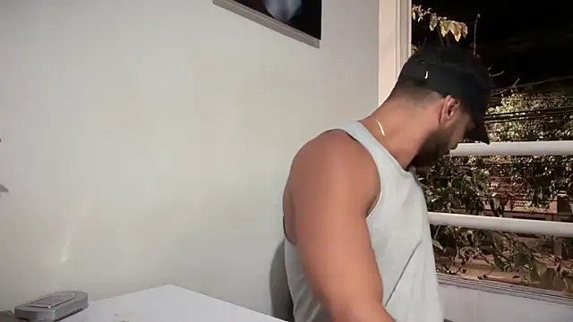 romeolovedark online show from November 26, 2025, 5:51 am