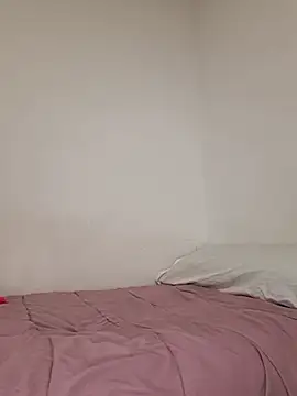 laura dirtyhot online show from December 17, 2024, 8:01 am