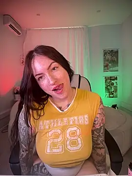 IvyHoney online show from March 16, 2025, 10:44 am