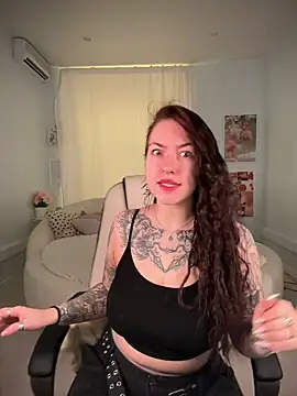 IvyHoney online show from March 22, 2025, 6:43 am