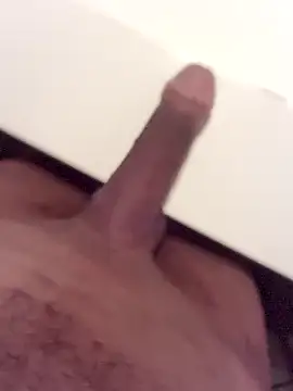 Invisiblesqz online show from March 5, 2026, 6:54 am