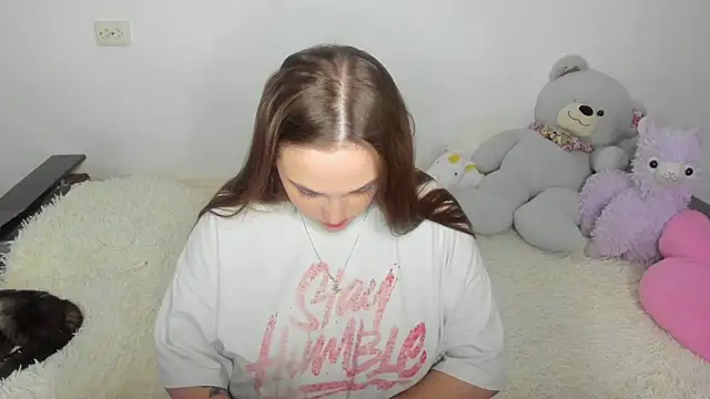 NataliEvans online show from September 27, 2025, 4:24 pm