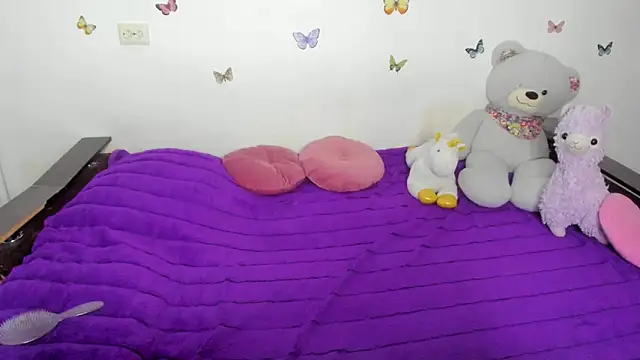 NataliEvans online show from November 2, 2025, 6:46 pm