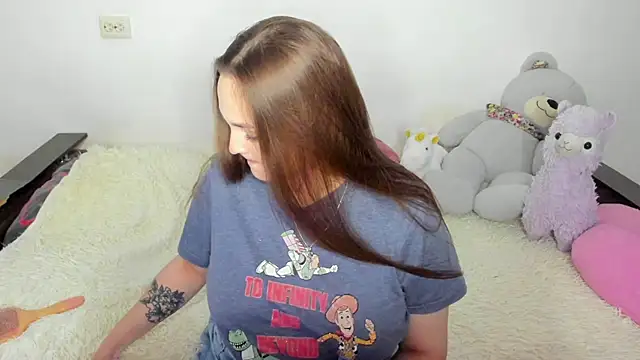 NataliEvans online show from September 25, 2025, 2:56 pm