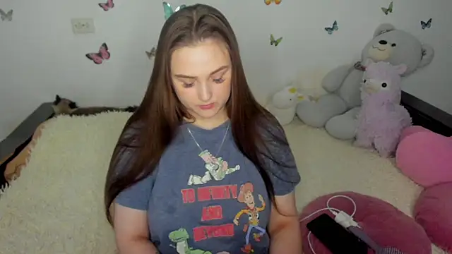 NataliEvans online show from January 18, 2026, 6:11 pm