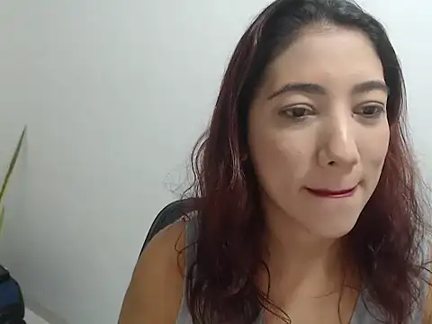 Eva Rodriguez  online show from September 16, 2025, 3:24 pm