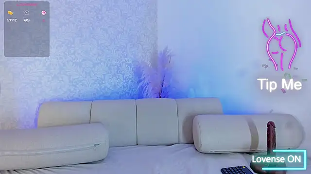 Snapshot of Byanca_Heart chatting on October 22, 2025, 4:45 am Byanca Heart online show from October 22, 2025, 4:45 am