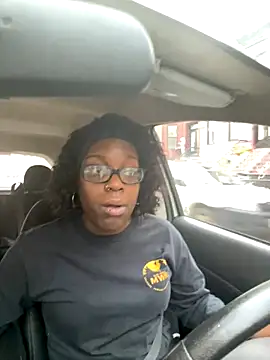 Snapshot of ChocolateBuns101 chatting on December 3, 2024, 12:55 pm ChocolateBuns101 online show from December 3, 2024, 12:55 pm