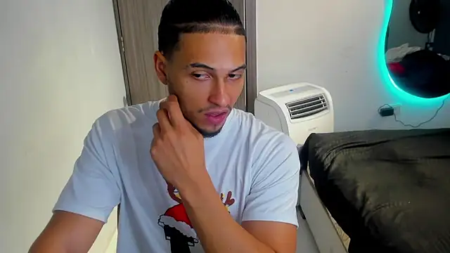 Kris Khalifa69 online show from October 2, 2025, 5:00 am