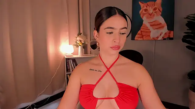 Snapshot of LiaPearce chatting on October 17, 2025, 12:29 pm LiaPearce online show from October 17, 2025, 12:29 pm