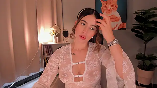 Snapshot of LiaPearce chatting on October 27, 2025, 12:28 pm LiaPearce online show from October 27, 2025, 12:28 pm