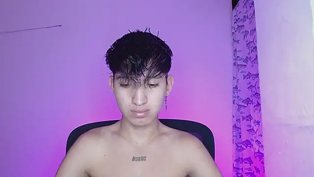 Snapshot of littlextreme chatting on February 27, 2025, 4:24 am littlextreme online show from February 27, 2025, 4:24 am