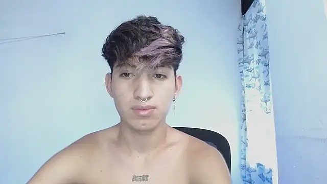 Snapshot of littlextreme chatting on March 2, 2025, 12:58 pm littlextreme online show from March 2, 2025, 12:58 pm