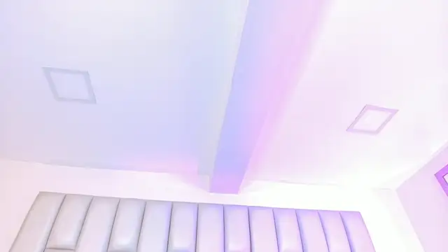 aandreaperez online show from March 16, 2026, 11:47 am