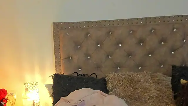 Lissa gray online show from September 16, 2025, 1:17 am