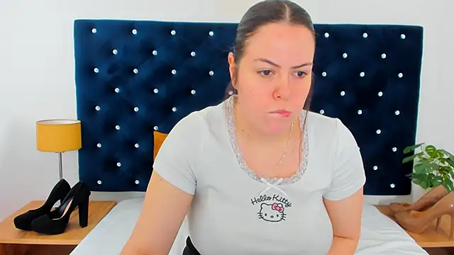 EvaLick online show from February 3, 2026, 7:24 am